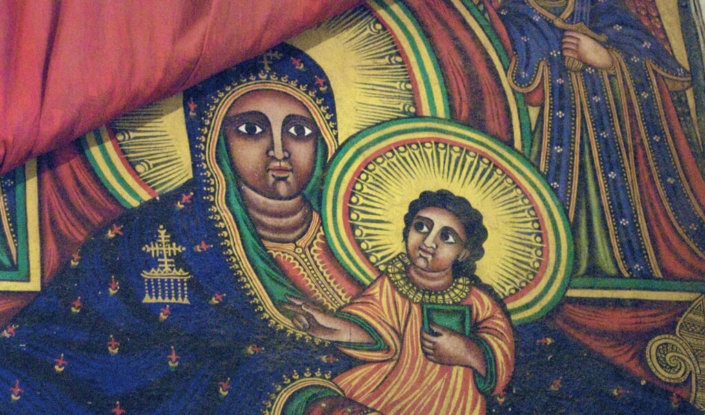 Zwarte madonna met kind in de Kerk van de Heilige Maria van Zion (Axum, Ethiopië) (beeld flickr / A. Davey)