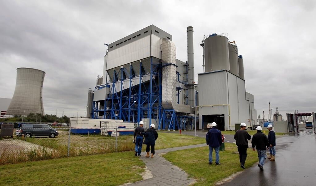De biomassacentrale in Moerdijk. Nederland kan meer biomassa produceren, maar een verdubbeling zit er niet in. (beeld anp / Robert vos)