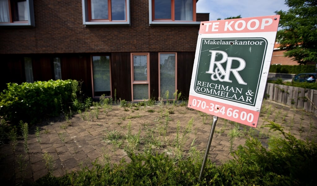 In 1995 kostte een gemiddeld koophuis vier keer een gemiddeld jaarinkomen. In 2020 is dat 8 à 9 keer een gemiddeld jaarinkomen. (beeld anp / Guus Schoonewille)