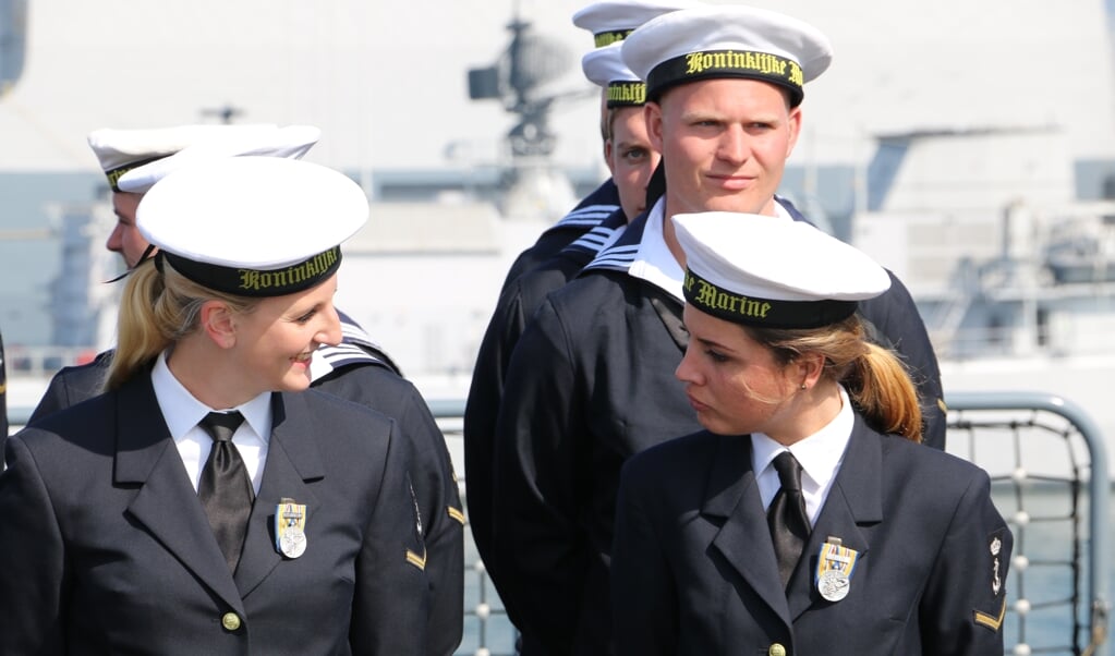 De Koninklijke Marine begon met gemengd varen in 1982. Vrouwen zijn nu ook welkom bij de Onderzeedienst. (beeld Riekelt Pasterkamp)
