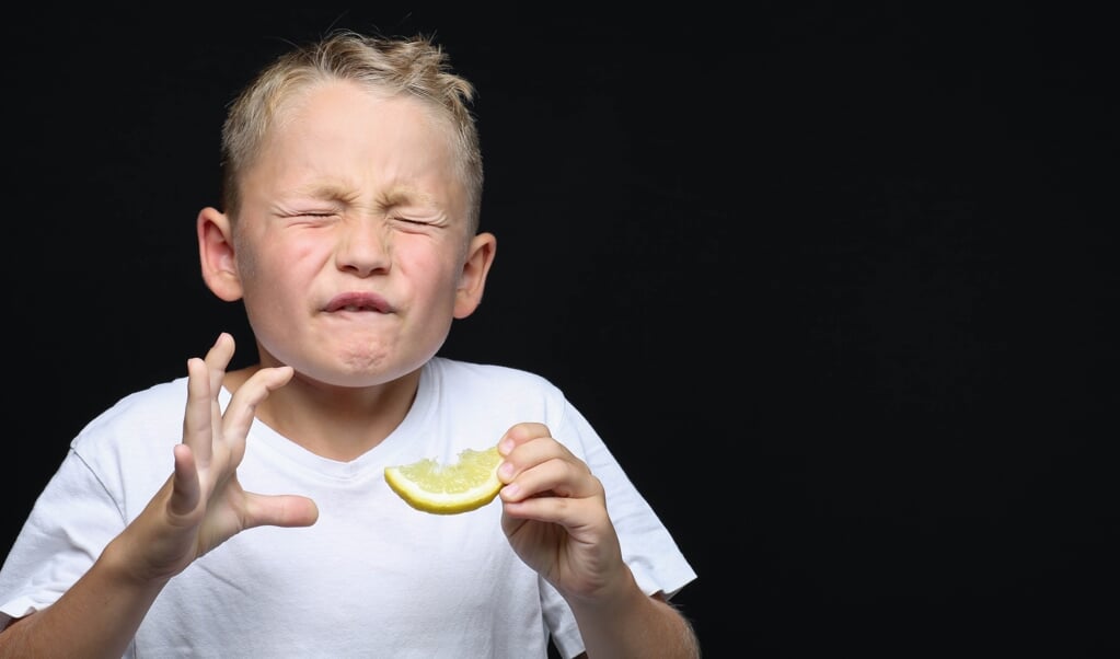 Kinderen moeten tien tot vijftien keer een nieuwe smaak proeven voordat ze hem kunnen waarderen. (beeld istock)