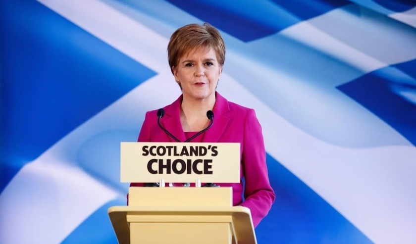 2019-12-13 13:11:18 epa08068586 SNP leader Nicola Sturgeon makes a statement in Edinburgh, Scotland, Britain, 13 December 2019. Britons went to the polls for a general election on 12 December 2019. EPA/ROBERT PERRY ( beeld anp)
