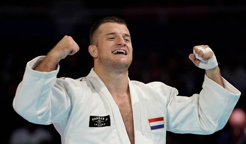 2019-08-30 21:17:41 epa07804318 Michael Korrel of the Netherlands celebrates after defeating Cho Guham of South Korea to capture the bronze of the men's -100kg category bronze medal match at the Judo World Championships 2019 in Tokyo, Japan, 30 August 201 ( beeld anp)