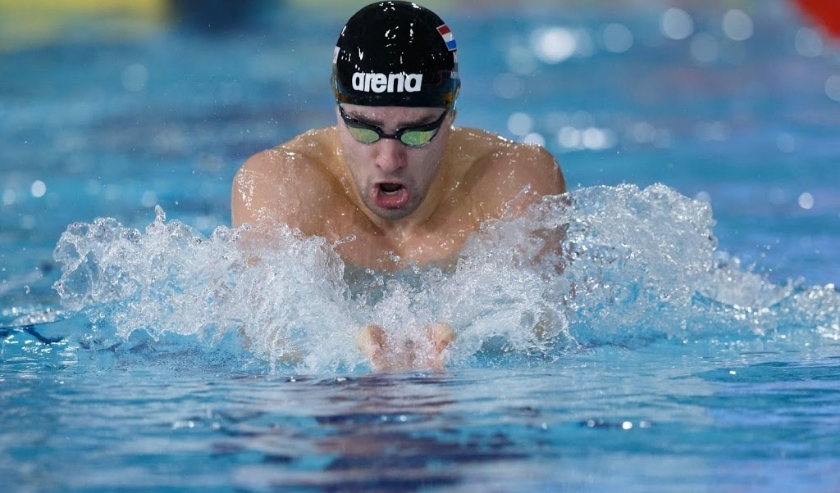 2019-12-05 17:27:20 epa08047034 Arno Kamminga of the Netherlands wins gold in the Men's 200m Breaststroke Final Preliminary at the LEN European Short Course Swimming Championships 2019 in Glasgow, Scotland, Britain, 5th December 2019. EPA/ROBERT PERRY ( beeld anp)