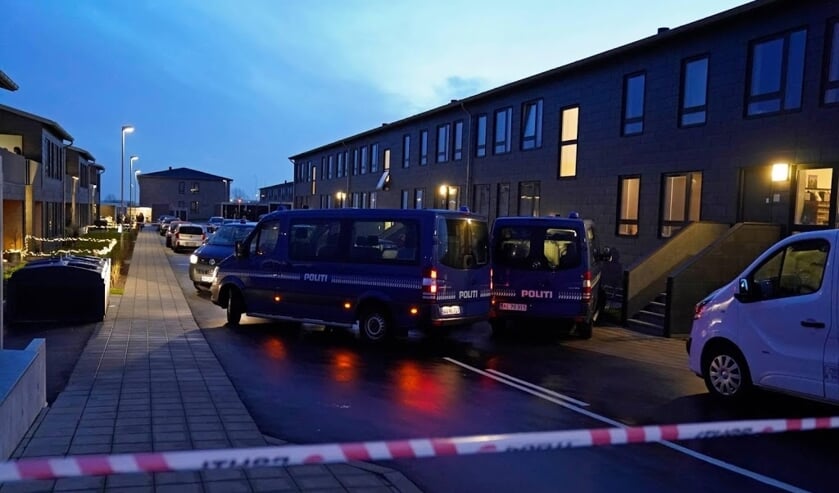 2019-12-11 00:00:00 epa08062905 Police conducts searches Stormgade in Aalborg, Denmark, 11 December 2019. The Danish police conducted country-wide searches with investigations on terror planning. EPA/Henning Bagger DENMARK OUT ( beeld anp)