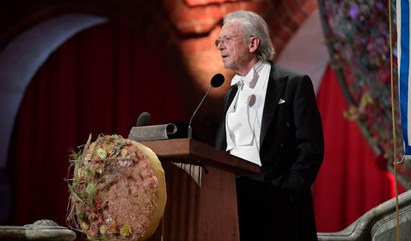 2019-12-10 17:16:55 epa08061265 Austrian author Peter Handke, 2019 Nobel Prize for Literature laureate, delivers a speech during the Nobel banquet at the City Hall in Stockholm, Sweden, 10 December 2019. EPA/Anders Wiklund / POOL SWEDEN OUT (beeld anp)