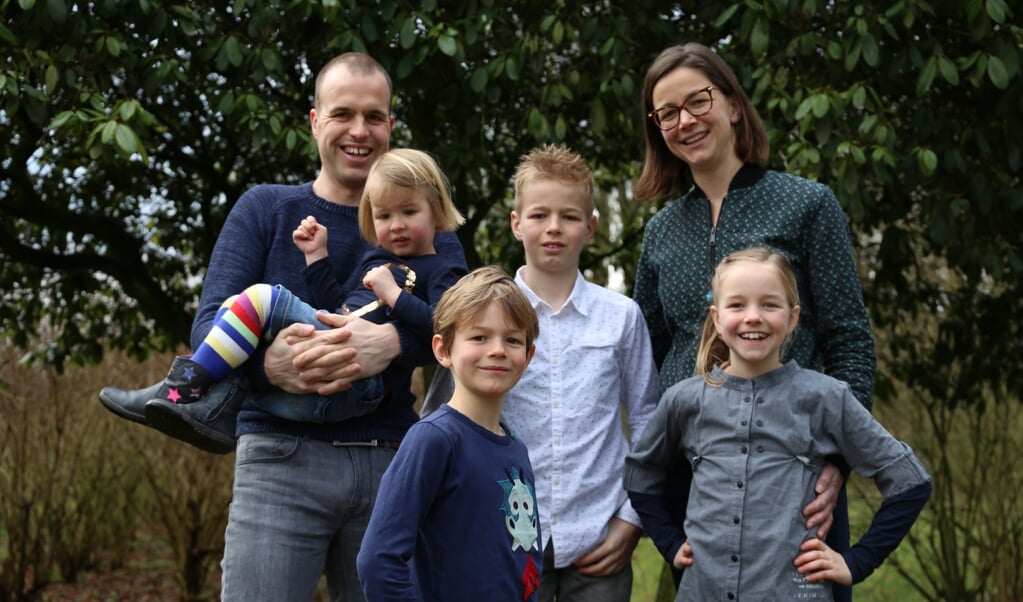 De familie Boonen verhuisde 'missionair' naar Tilburg. 'We waren er nog nooit geweest.' (beeld fotostudio christy)