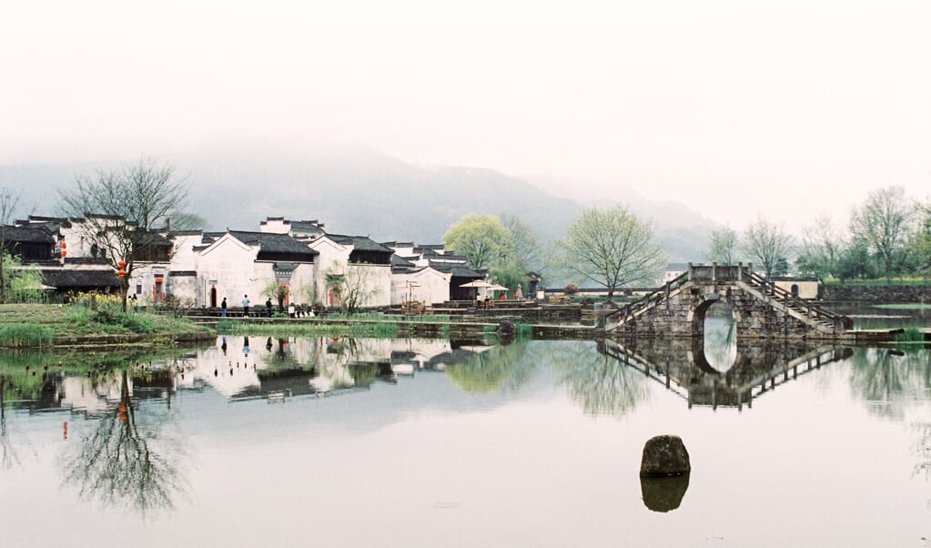 Een foto die Jose Chan maakte tijdens een reis door China, met Nikon F3, Fujifilm Pro400H. (beeld privébezit)