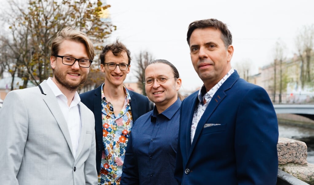 Het StarkLinnemann Quartet bestaat uit Jonas Linnemann, Iman Spaargaren, Maciej Domaradzki en Paul Stark. (beeld Jacquelien Wielaard)