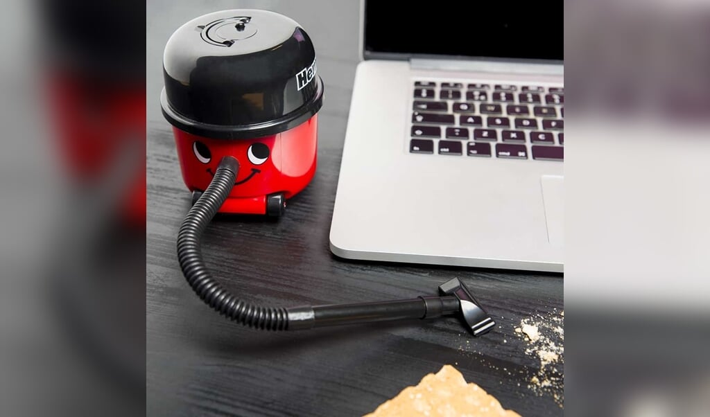 Mini Henry kan gemakkelijk verplaatst worden van de ene naar de andere kant van je bureau. (beeld paladone)