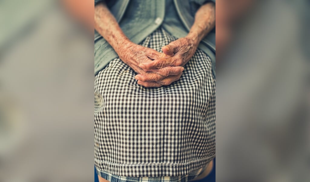 <p>Op dit moment gaat de discussie te vaak over euthanasie en 'voltooid leven', vindt het Landelijk Expertisecentrum Sterven.</p> (beeld Cristian Newman)