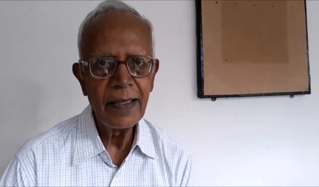 De 83-jarige Indiase jezuïet Stanislaus Lourduswamy, twee dagen voor zijn arrestatie. (beeld Youtube)