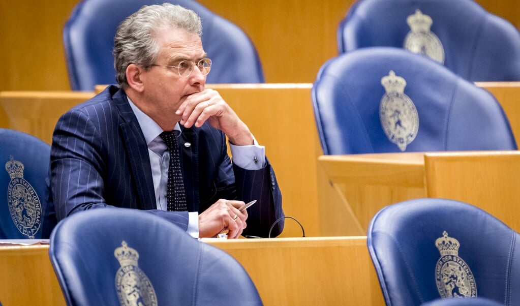'Deze motie doet geen recht aan christelijke scholen en is duidelijk in strijd met de vrijheid van onderwijs', zegt SGP'er Roelof Bisschop over de Kamermotie dat er een eind moet komen aan 'anti-homoverklaringen'. (beeld anp / Remko de Waal)