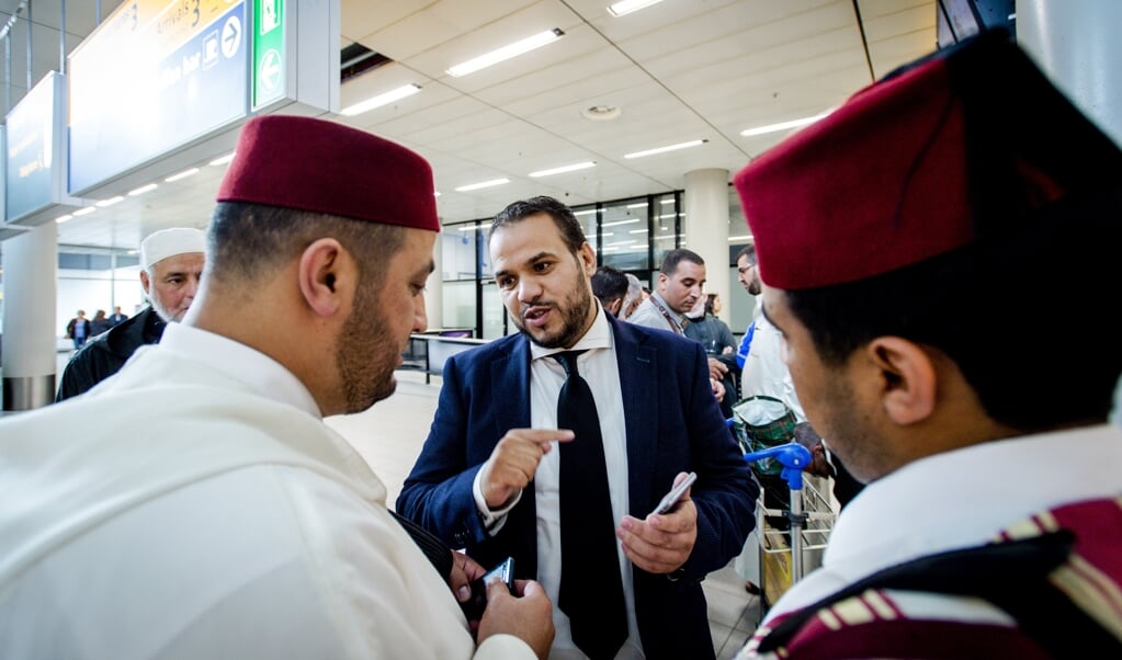 Yassin Elforkani (midden, archieffoto): 'Door die beledigingen van de islam ontstaan een heel negatieve dynamiek en een giftige sfeer in de samenleving, met alle risico's van dien. Daar moeten we vanaf.' (beeld anp / Robin van Lonkhuijsen)