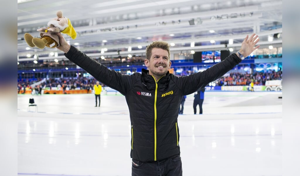 2020-03-07 14:48:23 HEERENVEEN - Douwe de Vries neemt afscheid van het schaatsen tijdens de ISU World Cup finale in ijsstadion Thialf. ANP VINCENT JANNINK (beeld anp / Vincent Jannink)