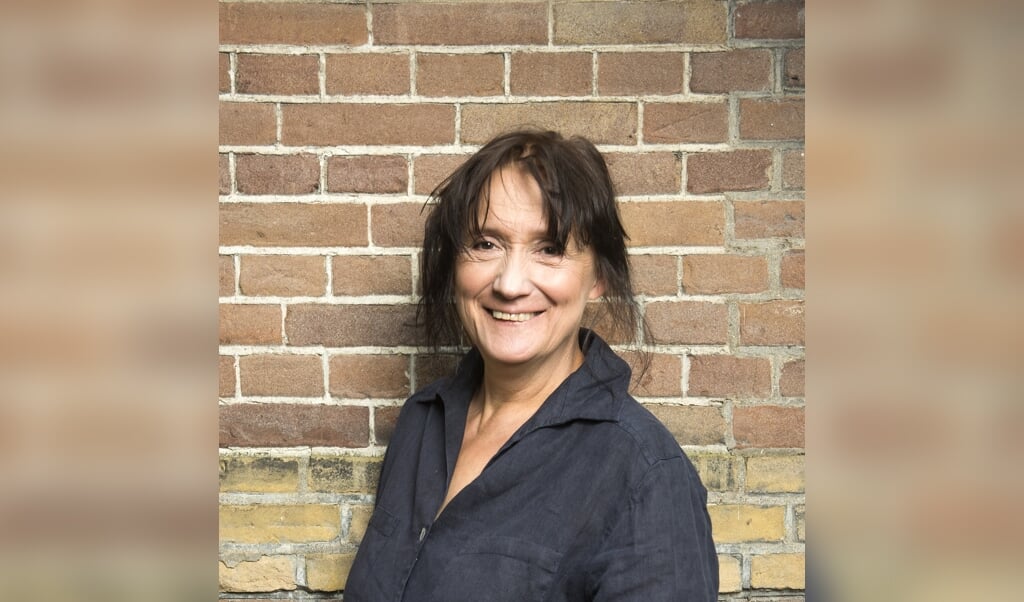Charlotte Dematons: 'Paul Biegel schuwt de nare dingen niet. Maar dankzij de humor wordt het toch niet heel zwaar.' (beeld Chris van Houts)