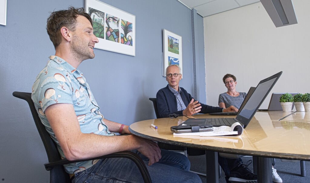 270520 vergader circuit Gormarus College. VLNR Gerrit de Graaf ,Gerard Ypema en Willeke Veldhuizen (beeld duncan wijting)