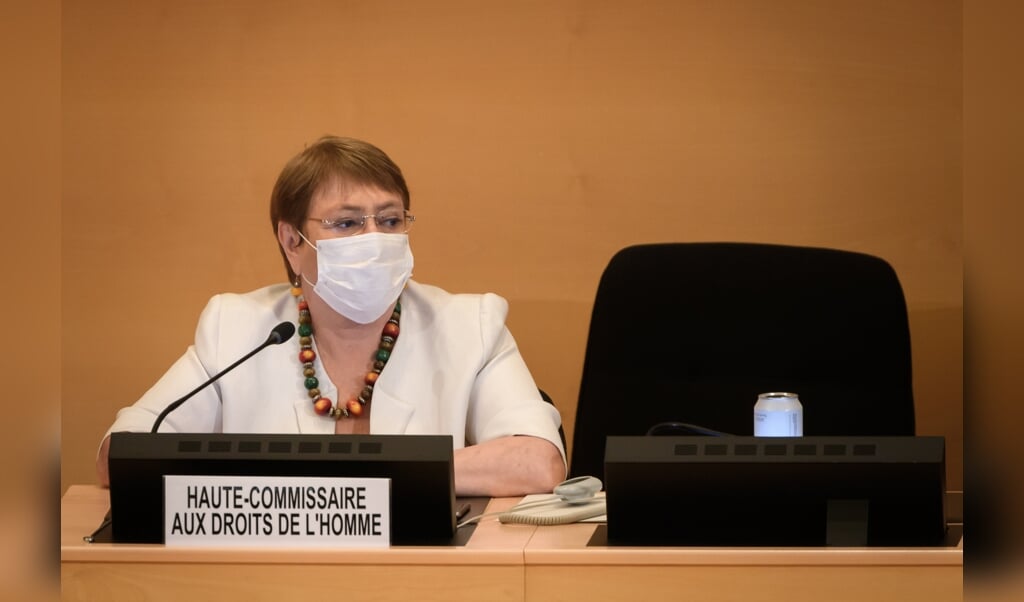 Hoge Commissaris voor de Mensenrechten van de Verenigde Naties, Michelle Bachelet, tijdens een vorige week gehouden vergadering waarin werd geprotesteerd tegen de wetten die China oplegt aan Hongkong. (beeld Hong Kong's Chief Executive Defended China's Sweeping National Security law for the City Before the United Nations, Urging the interNational Community to 'respect our Country's Right to Safeguard National Security.'
fabrice Coffrini / afp)