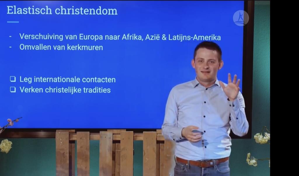 'Als Jezus wil dat er een opwekking komt in Nederland, komt die er,' vertelde Mark de Jager, jonge theoloog des vaderlands. 'Maar de krimp is nog lang niet voorbij.' (beeld )