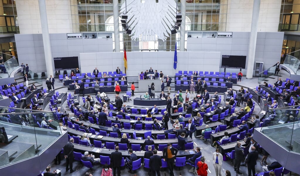 Het Duitse parlement schaart zich achter het bekritiseerde opkoopprogramma van de Europese Centrale Bank. (beeld epa / Omer Messinger)
