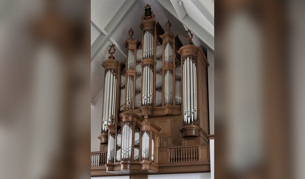 Het nieuwe Van den Heuvel-orgel in Lunteren: een indrukwekkend instrument met een stevige, volle, klank. (beeld Peter Gertenbach)