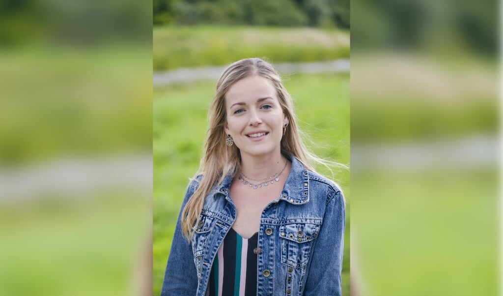 Eline Bakker over haar zelfgeschreven liedjes: ‘Mijn hele hart, mijn hebben en houden, zit in die songs. Het zijn eigen, persoonlijke gebeden.’ (beeld Sjaak Verboom)