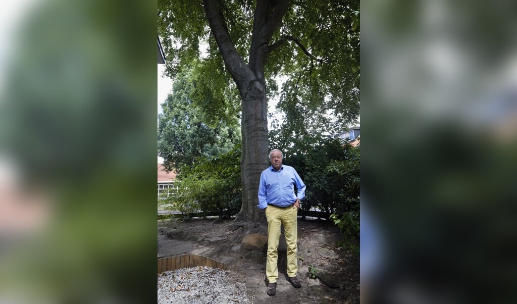 Aad Kamsteeg, oud-buitenlandcommentator van het Nederlands Dagblad: 'Trump zou ik wel elke dag willen bestrijden.' (beeld Jaco Klamer)