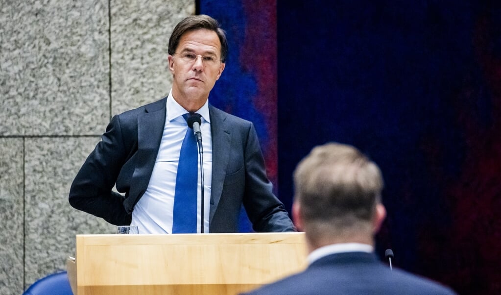 <p>Premier Mark Rutte tijdens de tweede dag van de Algemene Politieke Beschouwingen.</p> (beeld anp / Remko de Waal)