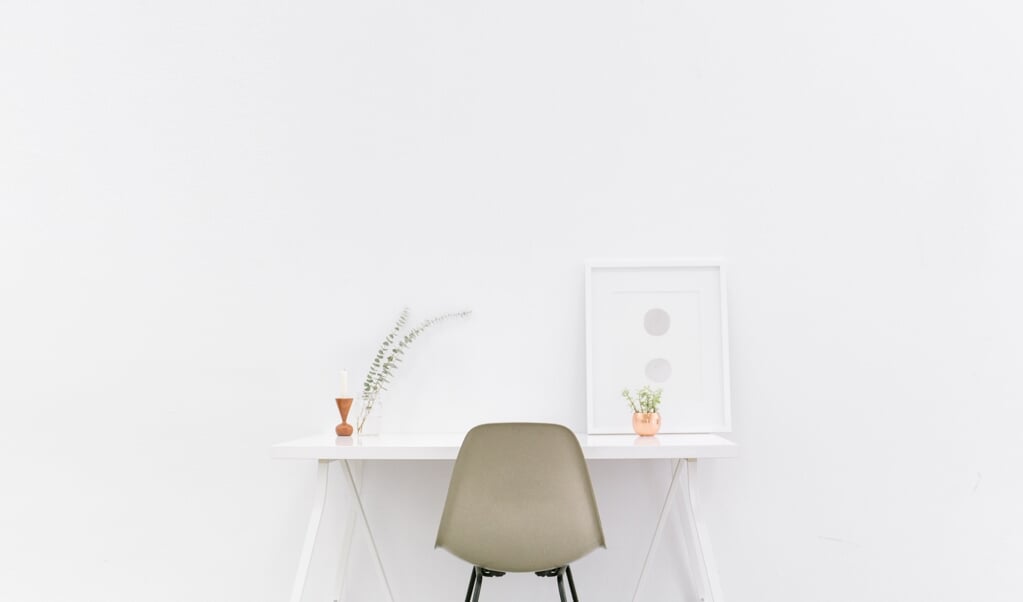 'Minimalisme belooft een beter leven, rust, focus, verlossing van 'de stress van overvloed’. Dit klinkt bijna religieus.' (beeld unsplash)