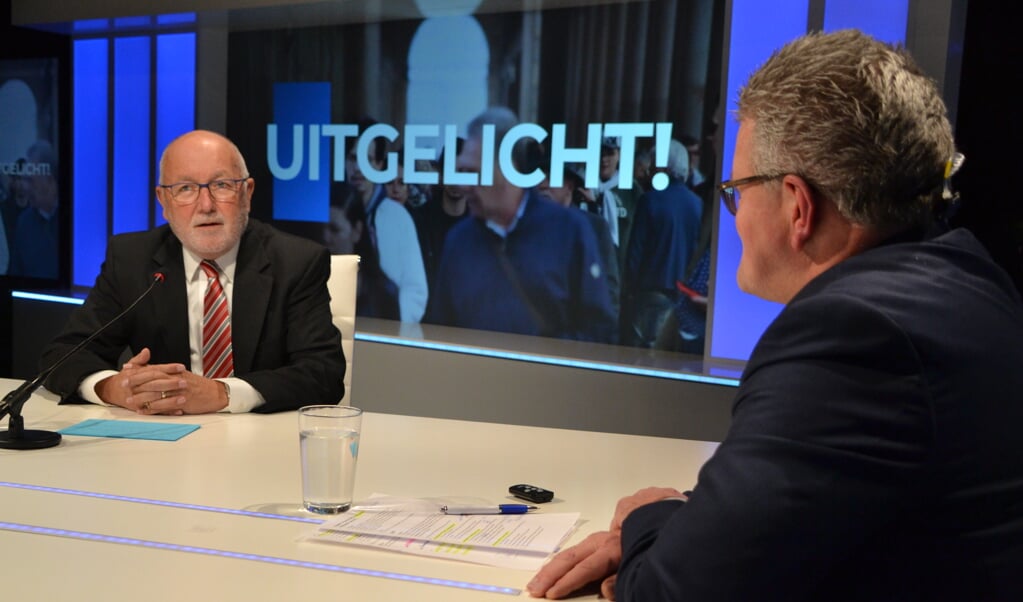 Pete Hoekstra, de Amerikaanse ambassadeur in Nederland, aan tafel in Uitgelicht! (beeld Berry Janssen)