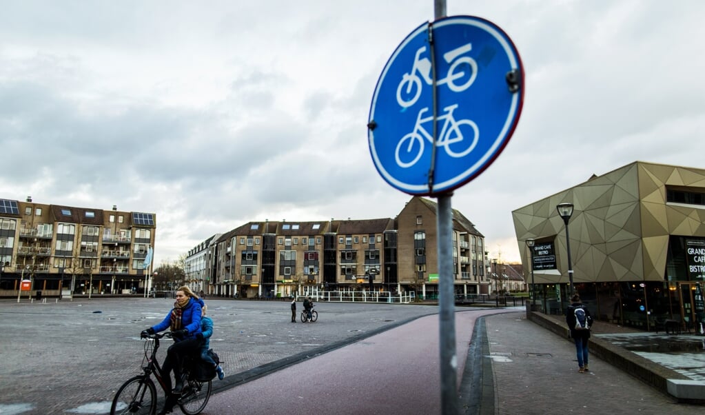 Veel inwoners zien Houten meer als dorp dan als stad en willen dat zo houden. (beeld anp / Remko de Waal)