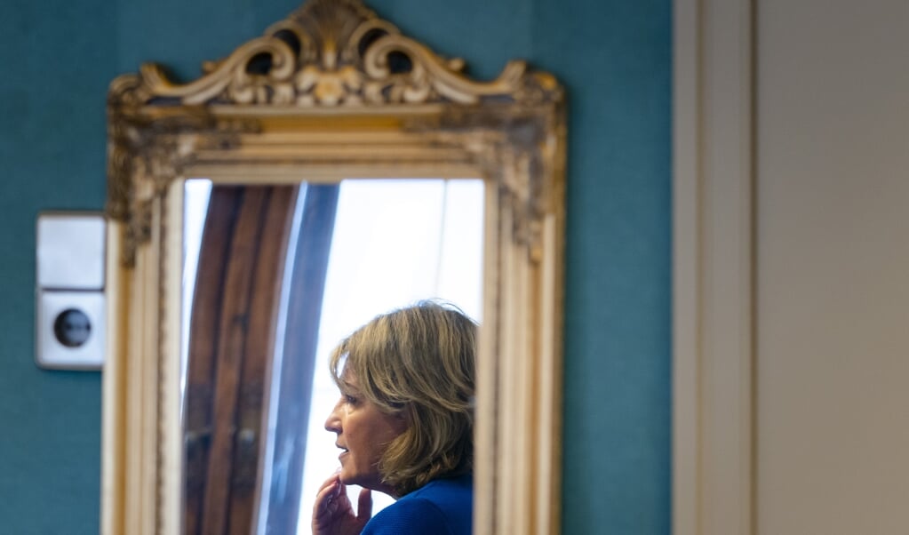 Pia Dijkstra (D66) bij de presentatie van het onderzoeksrapport Voltooid leven in januari van 2020. Het rapport van de commissie-Van Wijngaarden kwam er op verzoek van de coalitie. (beeld anp / Bart Maat)