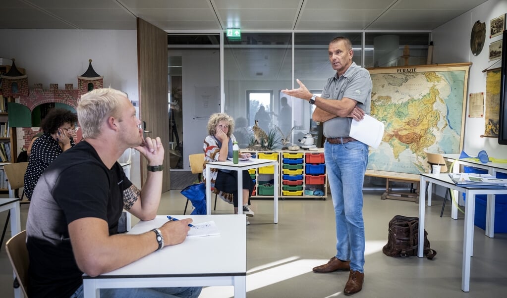 Overheidsuitgaven kunnen gemakkelijk deelbelangen dienen, zoals een halvering van het collegegeld vooral aantrekkelijk is voor studentenpartij D66. (beeld anp / Ramon van Flymen)