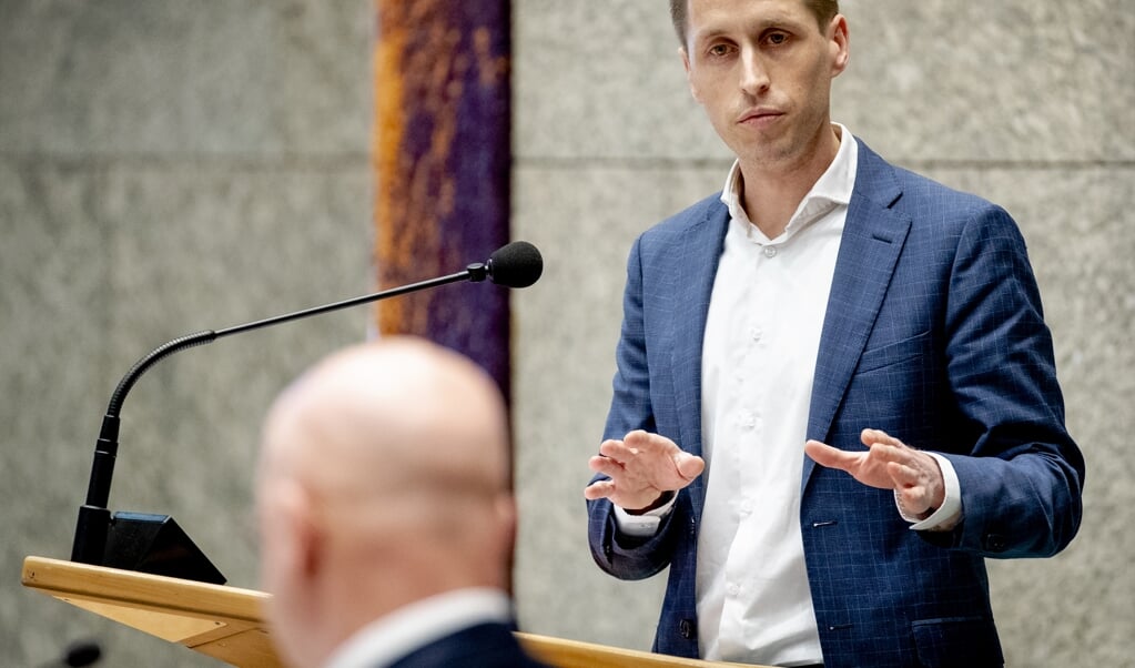 SP-Kamerlid Michiel van Nispen: 'Deze motie moet worden uitgevoerd. Anders heeft de minister een probleem.' (beeld anp / Sem van der Wal)