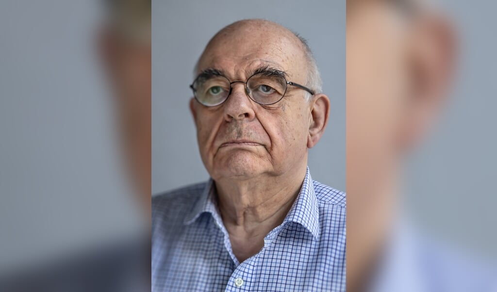 Jan Pronk: 'De politiek is een verslavend bedrijf, waarin alles samenkomt - inhoud, competitie, theater. Iedere dag brengt onverwachte momenten.' (beeld Peter Boer)