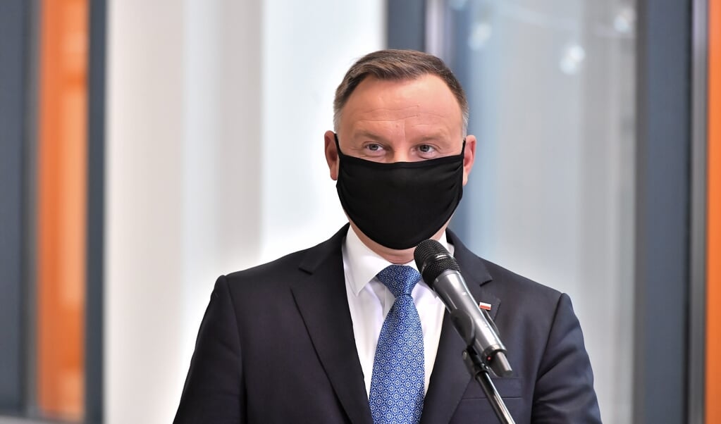 Begin deze week belde de Poolse president Andrzej Duda met zijn Chinese ambtgenoot Xi Jinping over de mogelijke levering van Chinese vaccins. (beeld epa / Andrzej Lange)