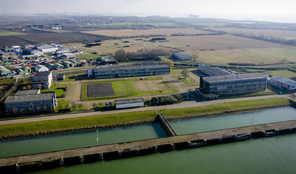 De voormalige marinekazerne in Vlissingen waar de marinierskazerne zou moeten komen. (beeld anp / Sem van der Wal)