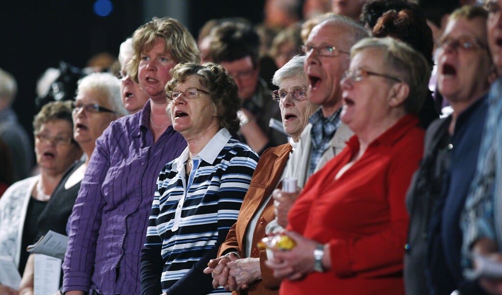 De dichters van De Nieuwe Psalmberijming onderstrepen het belang van psalmzingen. Er is duidelijk aandacht besteed aan goede woord-toonverhoudingen. (beeld anp / Rick Nederstigt)