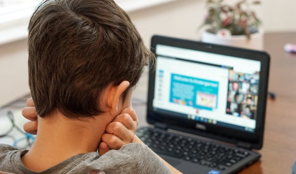 Het zijn vaak vrouwen en kinderen die disproportioneel worden getroffen. (beeld unsplash / Thomas Park)