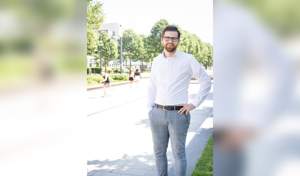 Simon Janssen: 'Mijn doel is om mensen los te krijgen van porno en ik denk daarvoor een middel te hebben gevonden. Werkt het niet, dan krijg je je geld terug.' (beeld Niek Stam)