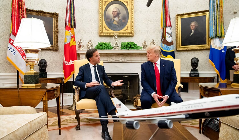 Mark Rutte is een ‘vriend’ geworden, zei president Donald Trump donderdag in het Oval Office van het Witte Huis. (anp / Bart Maat)