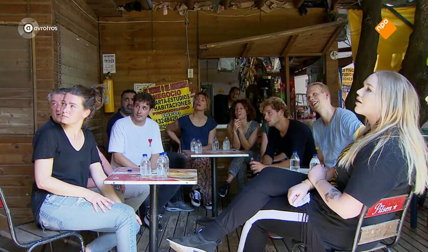 In televisiespel Wie is de Mol? valt geregeld een vloek. Omroep AVROTROS ontvangt enkele klachten per maand over grof taalgebruik. (avrotros en vpro)
