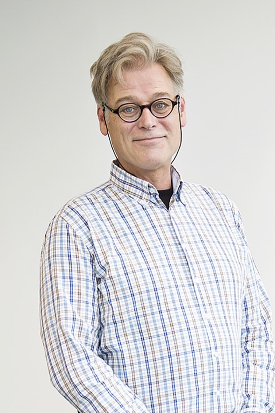 Hoe volgens deskundigen het asielbeleid voor kinderen beter kan (Maarten de Kok en defence for children / Daniëlla van Bergen)