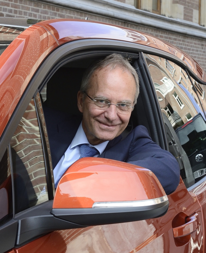 minister Henk Kamp (anp / Lex van Lieshout)