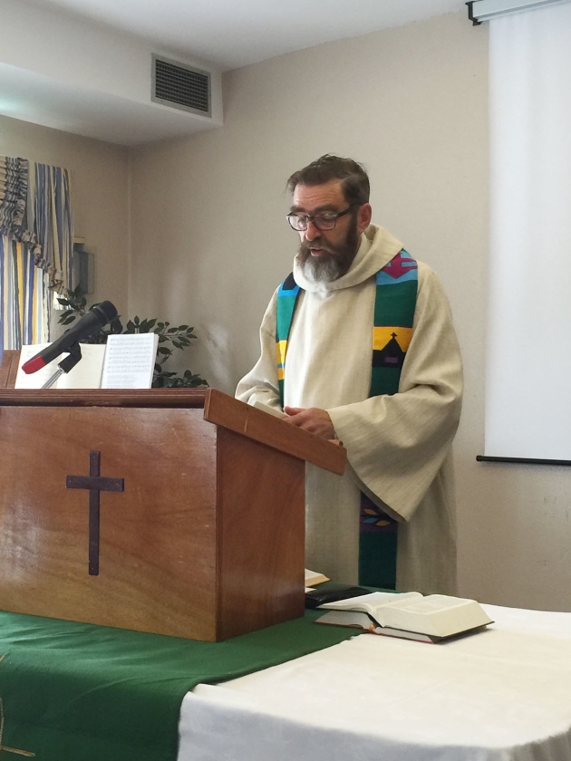 Dominee Jan Willem Doff, een van de voorgangers in de Algarvekerk. (interkerkelijk algarve pastoraat)