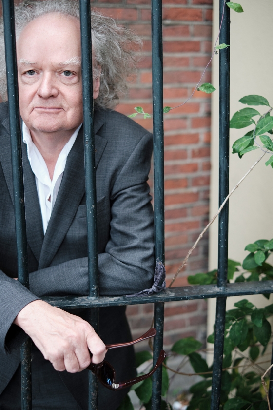 Jan Bor: ‘Een smartphone zie ik als een bedreiging van onze vrijheid.’ (Dick Vos)