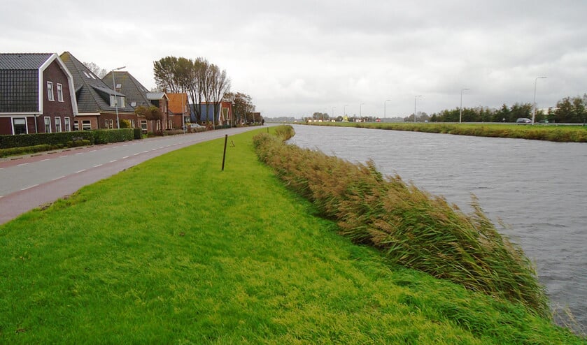 In 1939 boog de rechter zich over de vraag of Jan Bakker met opzet of per ongeluk het Noord-Hollands Kanaal bij Koedijk was ingereden. (nd)