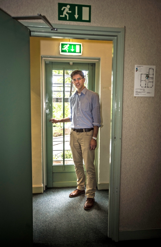 Diaconaal consulent Frans Hoogendijk : ‘We vinden het belangrijk dat er een ontmoeting ontstaat. Het moet meer zijn dan een financiële transactie.’ (Carel Schutte)