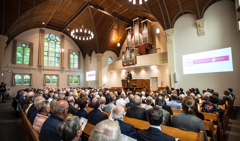 Protestants theoloog Bram van de Beek: ‘Het zoeken van veiligheid in de eigen bubbel is een expressie van angst.’ (Carel Schutte)