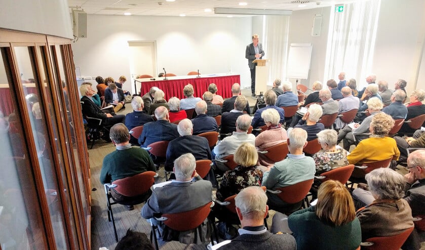 ‘Voor de bestrijding van antisemitisme hoef je toch niet onopgeefbaar verbonden te zijn?’, vindt de protestantse predikant Jan Offringa, die de ‘onverbrekelijke band met Israel’ uit de kerkorde wil schrappen. (nd)
